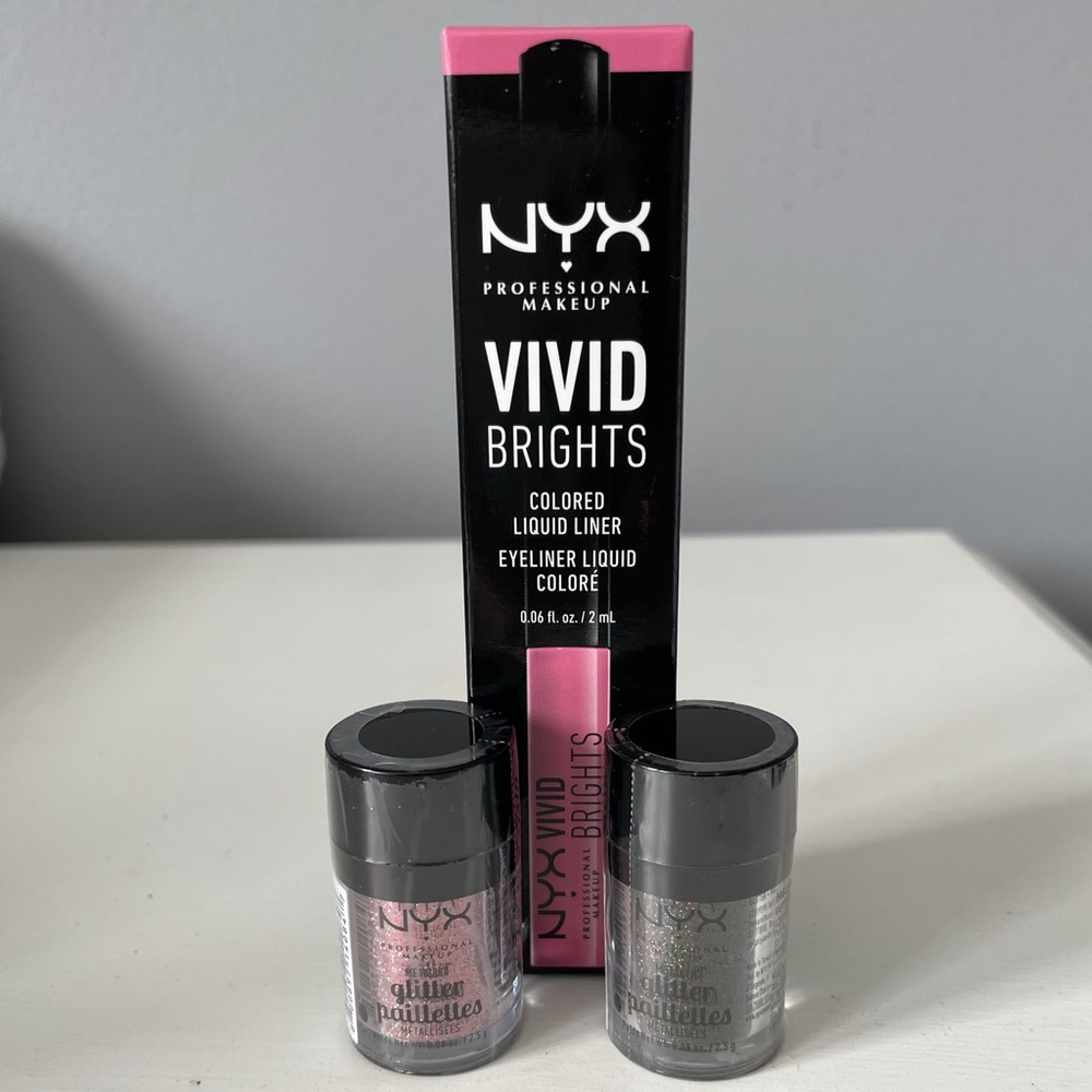 NYX Makeup: Metallic Glitter & Colored Liner